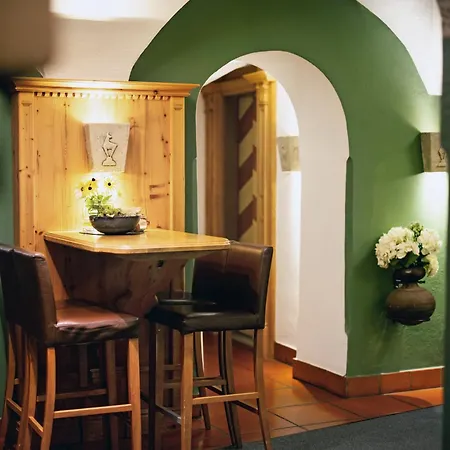 Eggerwirt Kitzbuehel, & Restaurant Otel 3*