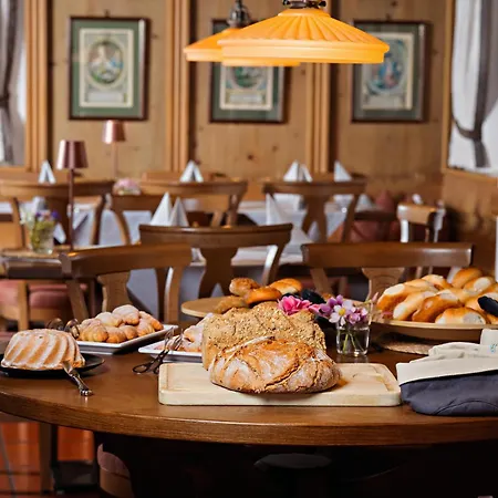 מלון Eggerwirt Kitzbuehel, & Restaurant 3*