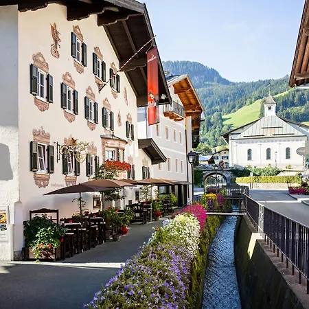 Eggerwirt Kitzbuehel, & Restaurant מלון 3*