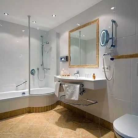 Eggerwirt Kitzbuehel, & Restaurant Hotel 3*