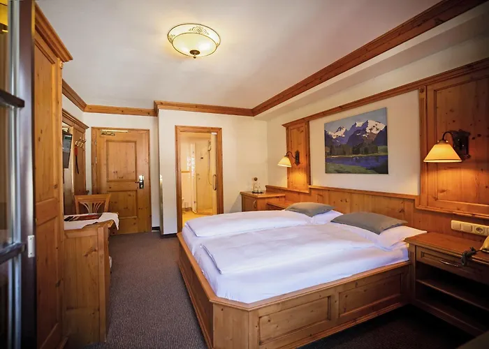 Eggerwirt Kitzbuehel, & Restaurant Otel 3*