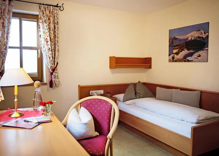 Otel Eggerwirt Kitzbuehel, & Restaurant 3*