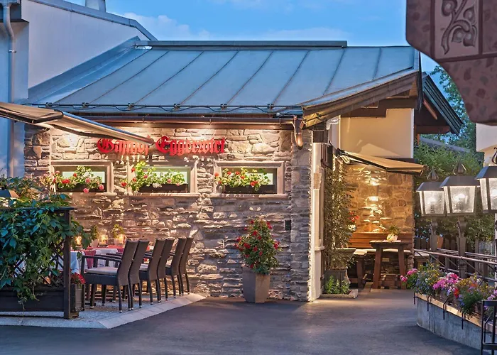 Eggerwirt Kitzbuehel, & Restaurant - Lifts Included In June Sep And Oct Gratis Bergbahnbenuetzung 3*
