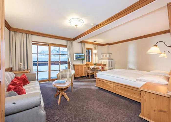 Eggerwirt Kitzbuehel, & Restaurant - Lifts Included In June Sep And Oct Gratis Bergbahnbenuetzung