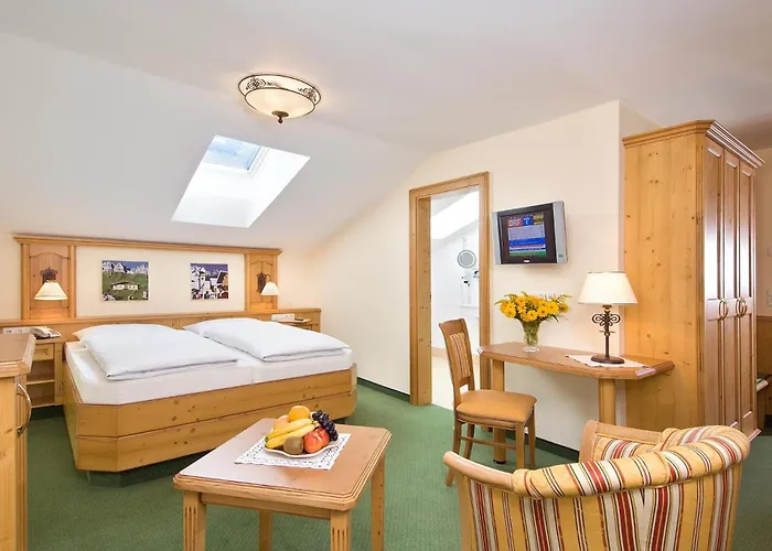 Hotel Eggerwirt Kitzbuehel, & Restaurant 3*