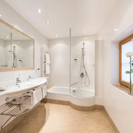 Eggerwirt Kitzbuehel, & Restaurant Hotel