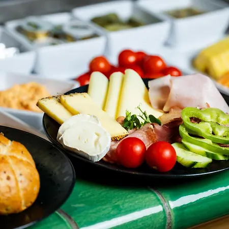 Hotel Eggerwirt Kitzbuehel, & Restaurant 3*