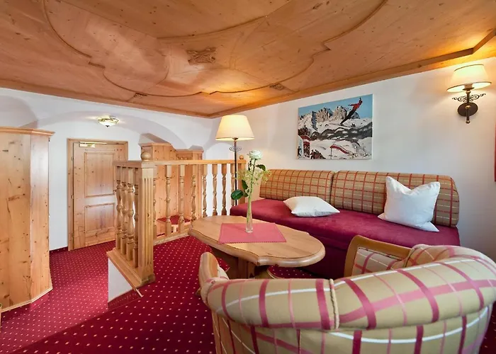 Eggerwirt Kitzbuehel, & Restaurant Hotel 3*