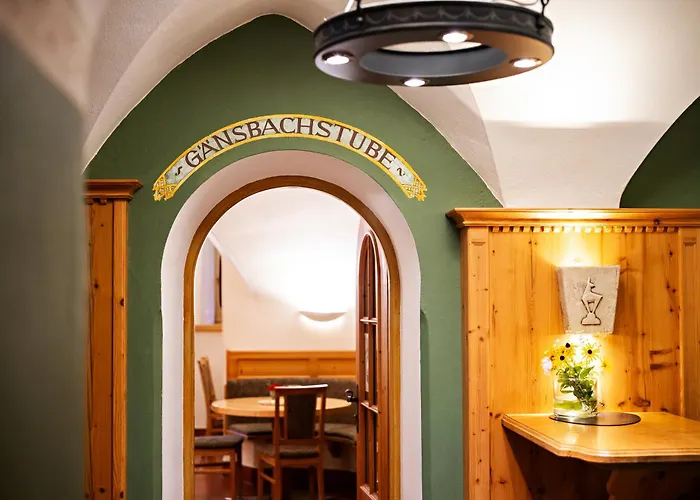 Eggerwirt Kitzbuehel, & Restaurant קיצביהל