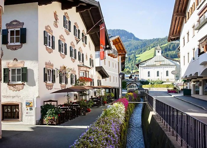 Eggerwirt Kitzbuehel, & Restaurant מלון 3*